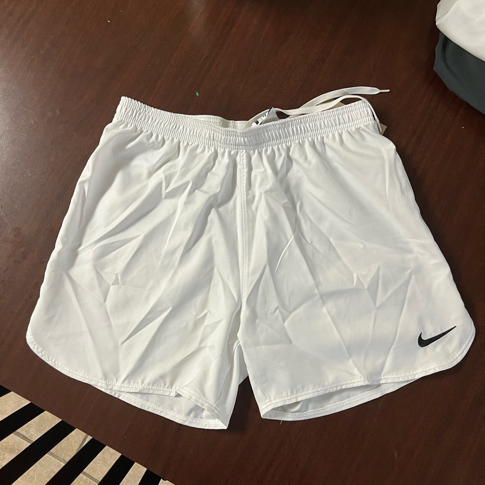 BRAND NEW NIKE SHORTS